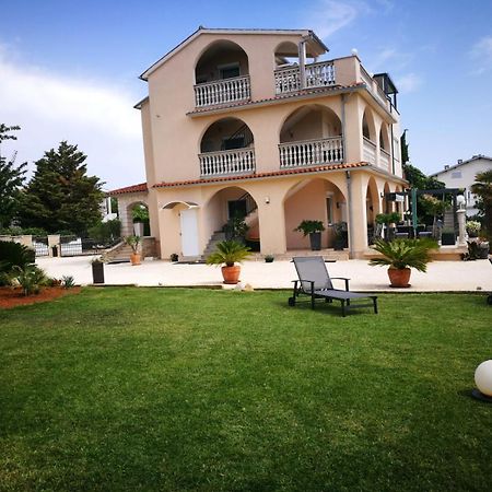 Villa Meli - Apartments Mit Meerblick Medulin Extérieur photo