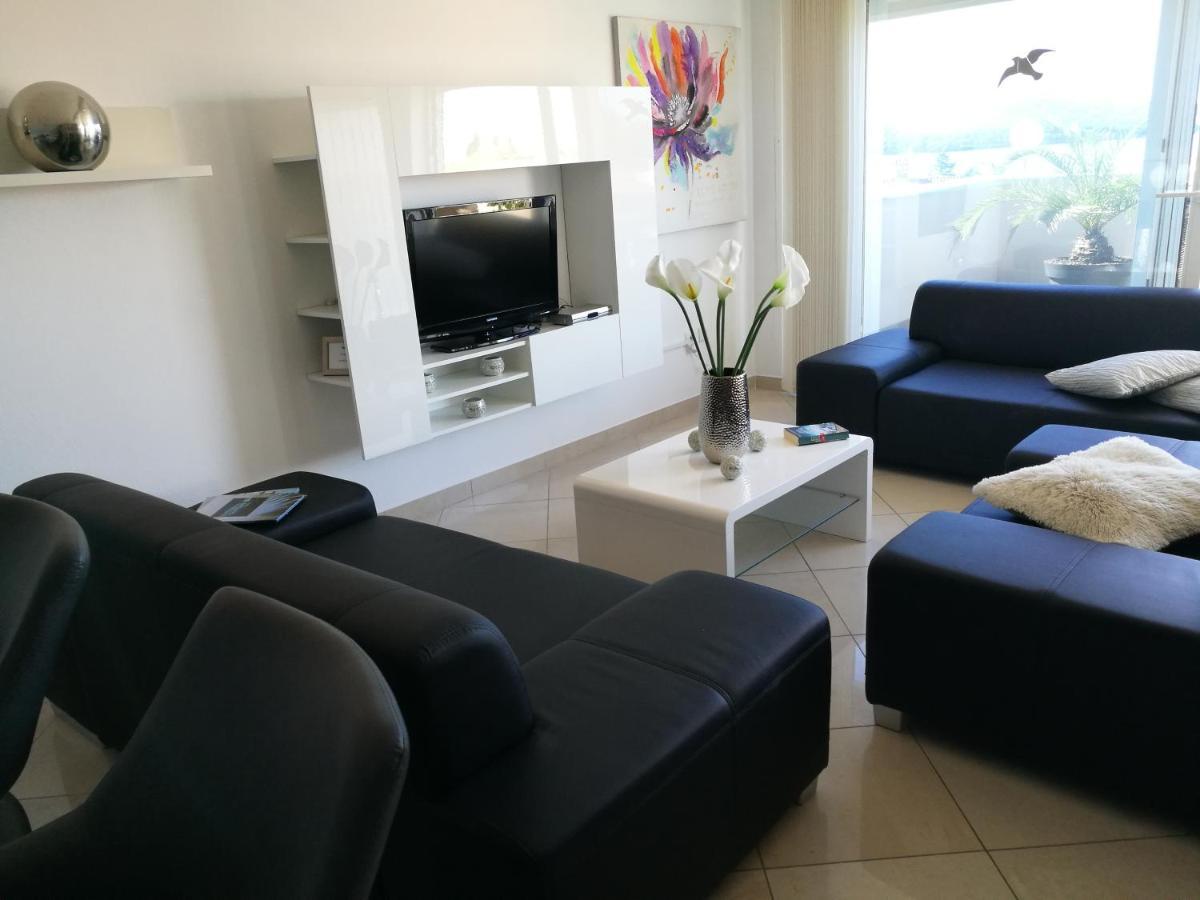 Villa Meli - Apartments Mit Meerblick Medulin Extérieur photo