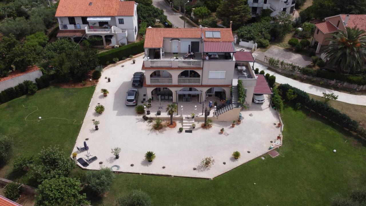Villa Meli - Apartments Mit Meerblick Medulin Extérieur photo